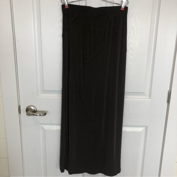 Free People Maxi Skirt Sheer brown. Exposed seams. Elastic waistband - Picture 1 of 10